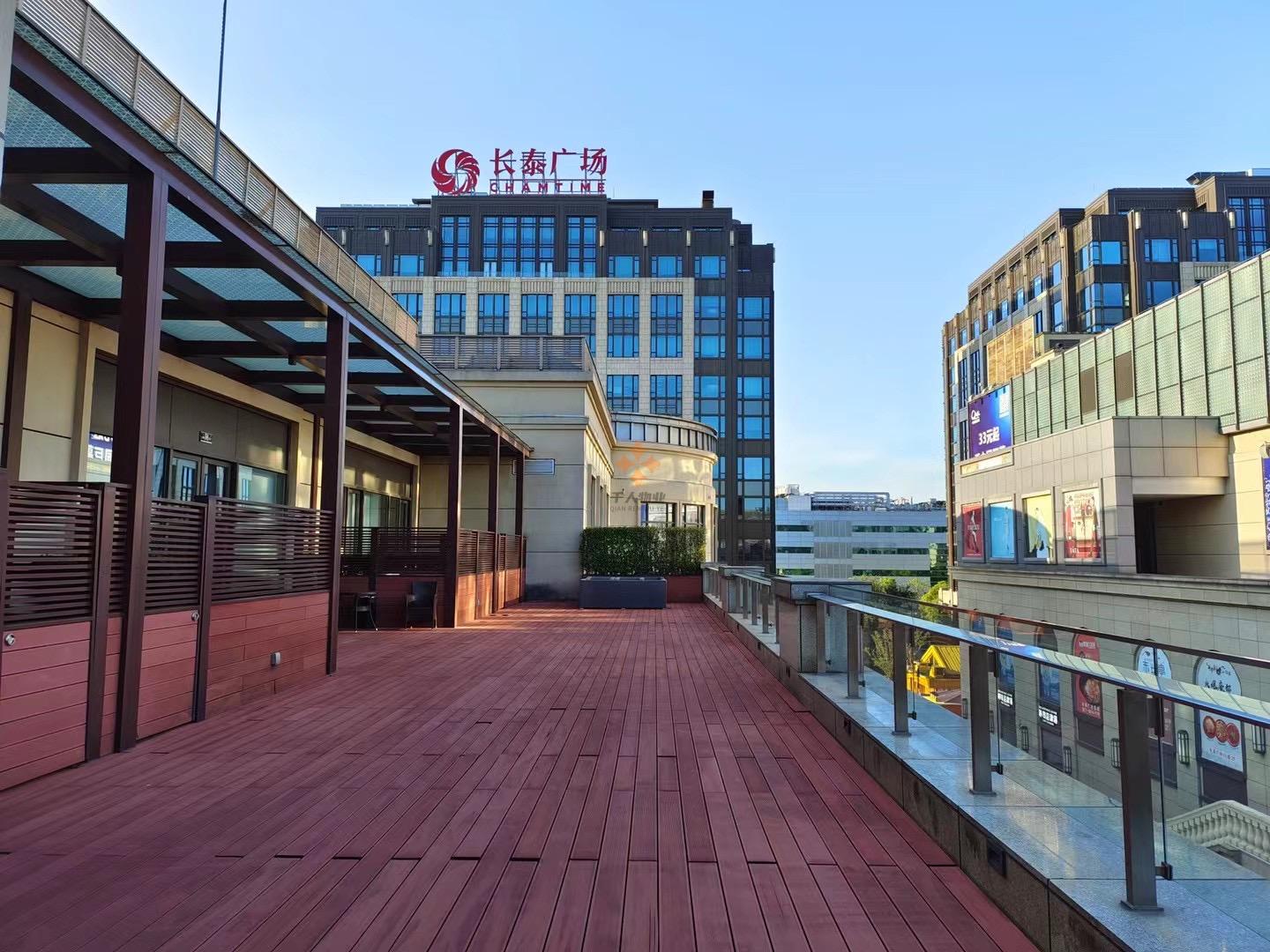 上海長(zhǎng)泰廣場(chǎng)-寫字樓出租-泰創(chuàng)空間聯(lián)合辦公室詳細(xì)介紹
